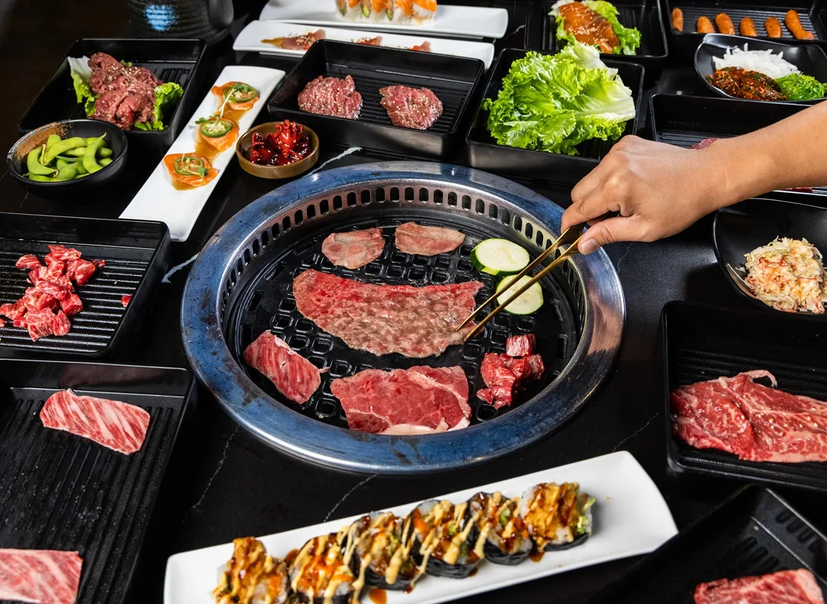 Grilled wagyu beef with garnishes